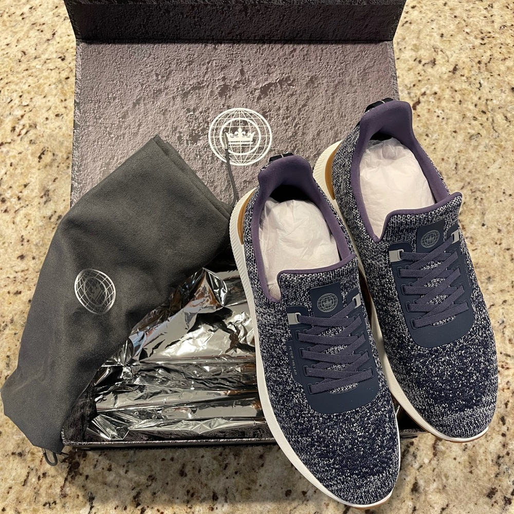 Men’s Apollo Hyperlight Sneaker- Worn Once